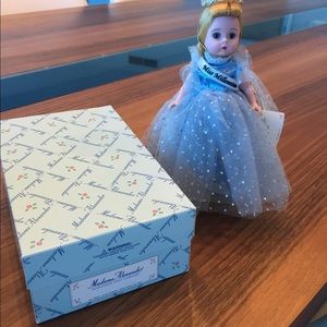 MADAME ALEXANDER MISS MILLENIUM